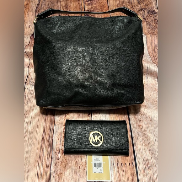 Michael Kors Evie Purse w/Michael Kors Fulton Wallet-Set - Picture 2 of 11